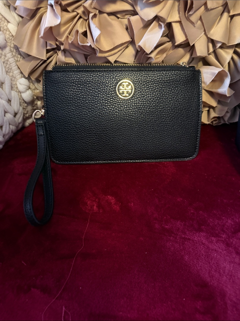 Tory Burch Black Pebbled Leather Zip Wristlet with Gold Logo NWOT